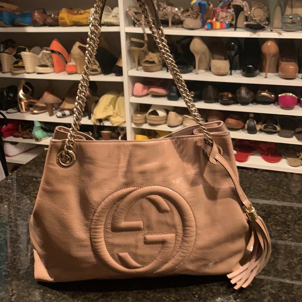 GUCCI Soho Interlocking G Chain Patent Rose Pink